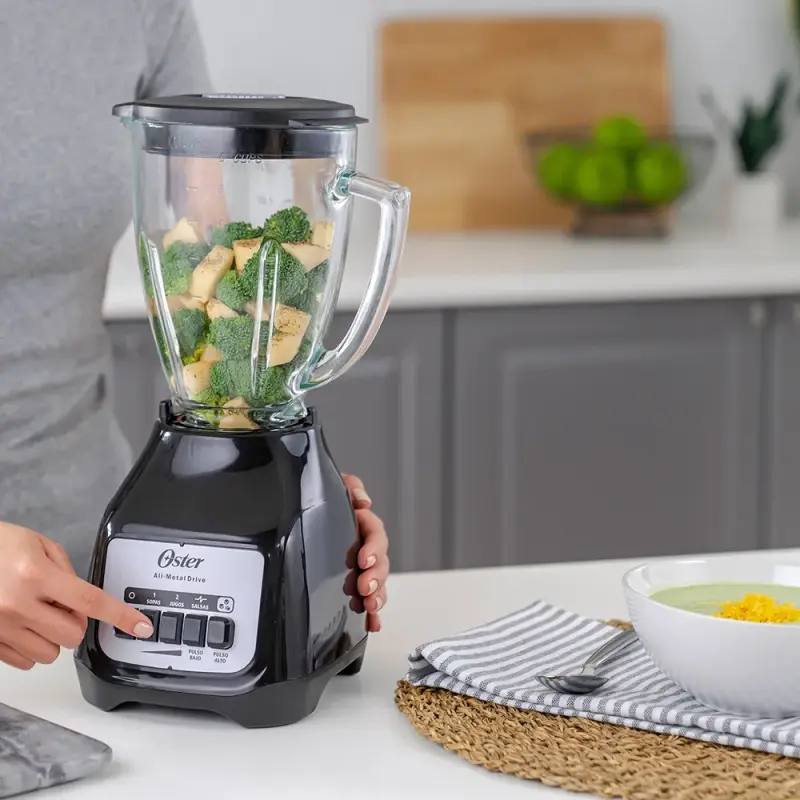 LICUADORA OSTER CON VASO DE VIDRIO DE 1.5L Y 2 VELOCIDADES BLSTKAGBPB